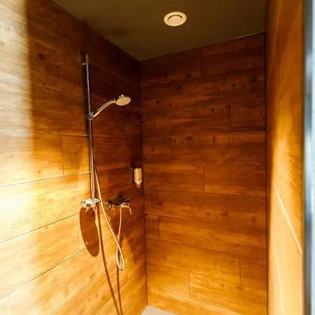 Djh Moun10 - Youth - Membership Required! Hostel