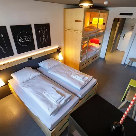 Hostel Djh Moun10 - Membership Required!