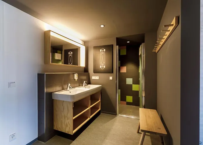 Djh Moun10 - Youth - Membership Required! Garmisch-Partenkirchen