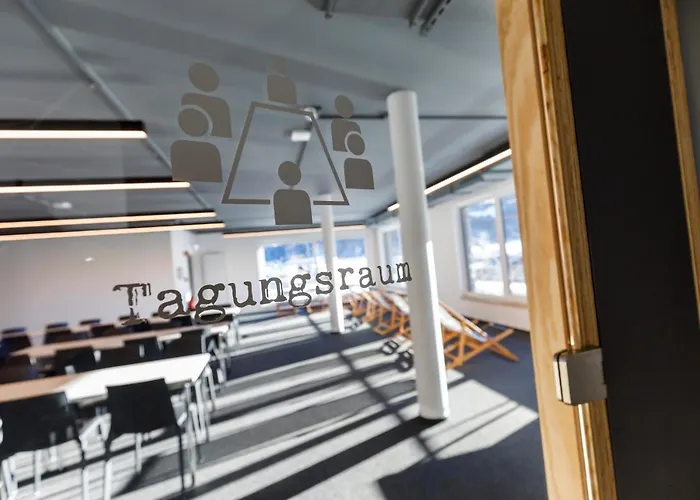 Djh Moun10 - Youth - Membership Required! Hostel *